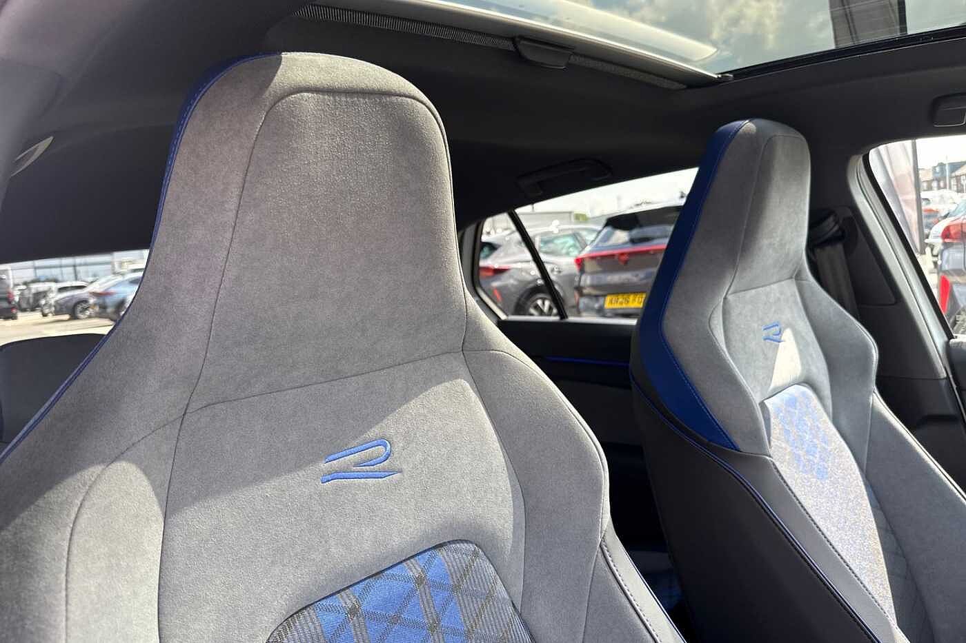 Volkswagen Golf R