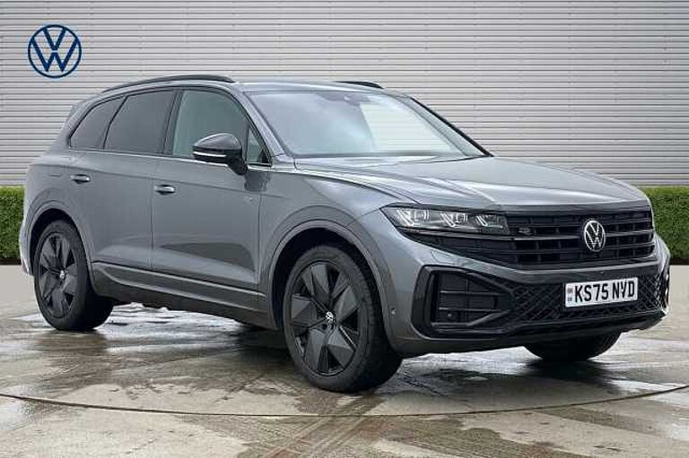 Volkswagen Touareg 3.0 V6 TDI 4Motion 286 Black Edition 5dr Tip Auto **TOW BAR + HEAD UP DISPLAY**